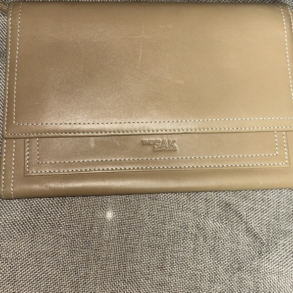 The SAK Envelope Tan Leather Small Shoulder Bag - Picture 4 of 10